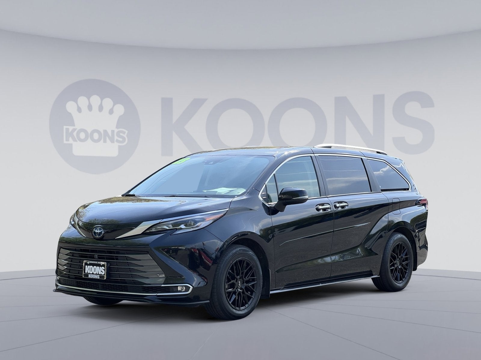 2023 Toyota Sienna Platinum