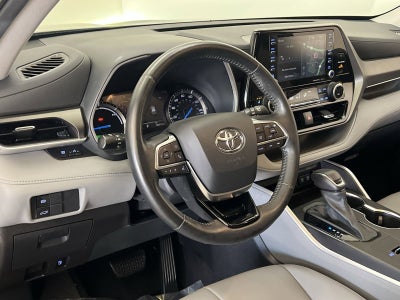 2021 Toyota Highlander Hybrid XLE
