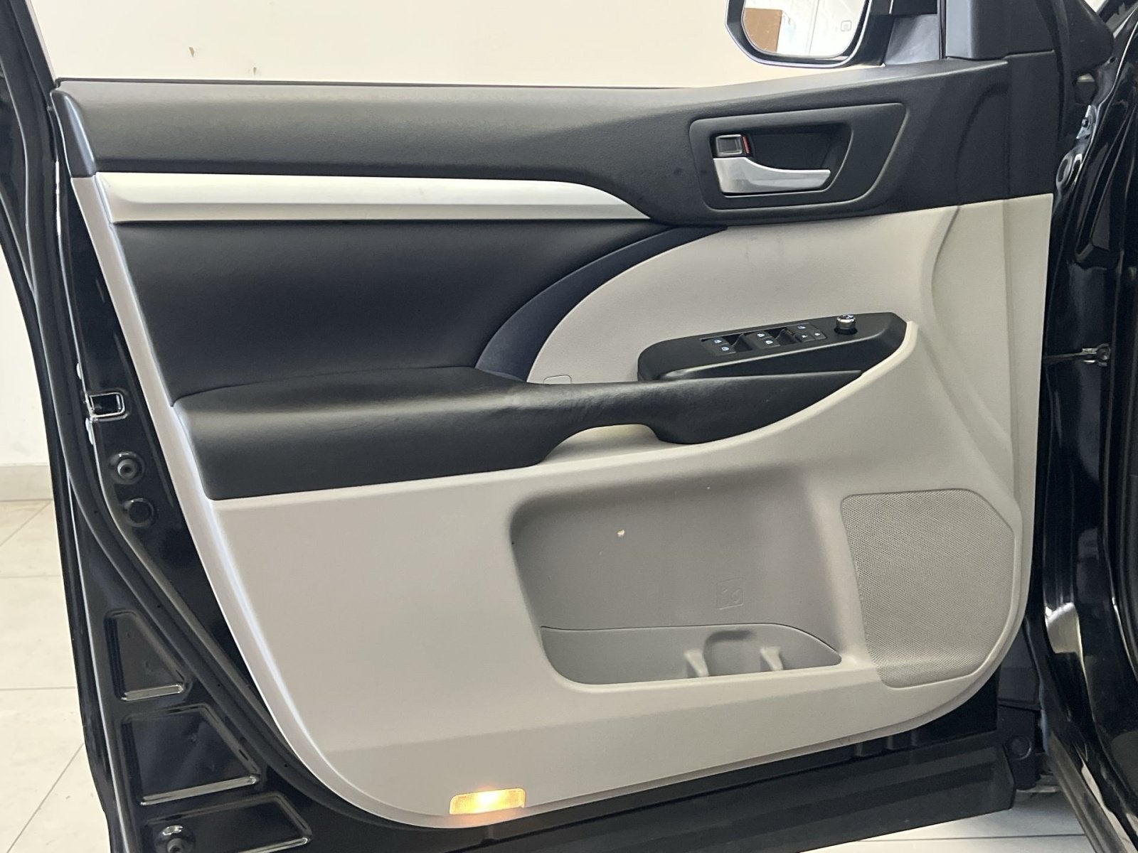 2016 Toyota Highlander XLE V6