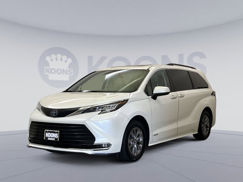 2021 Toyota Sienna XLE
