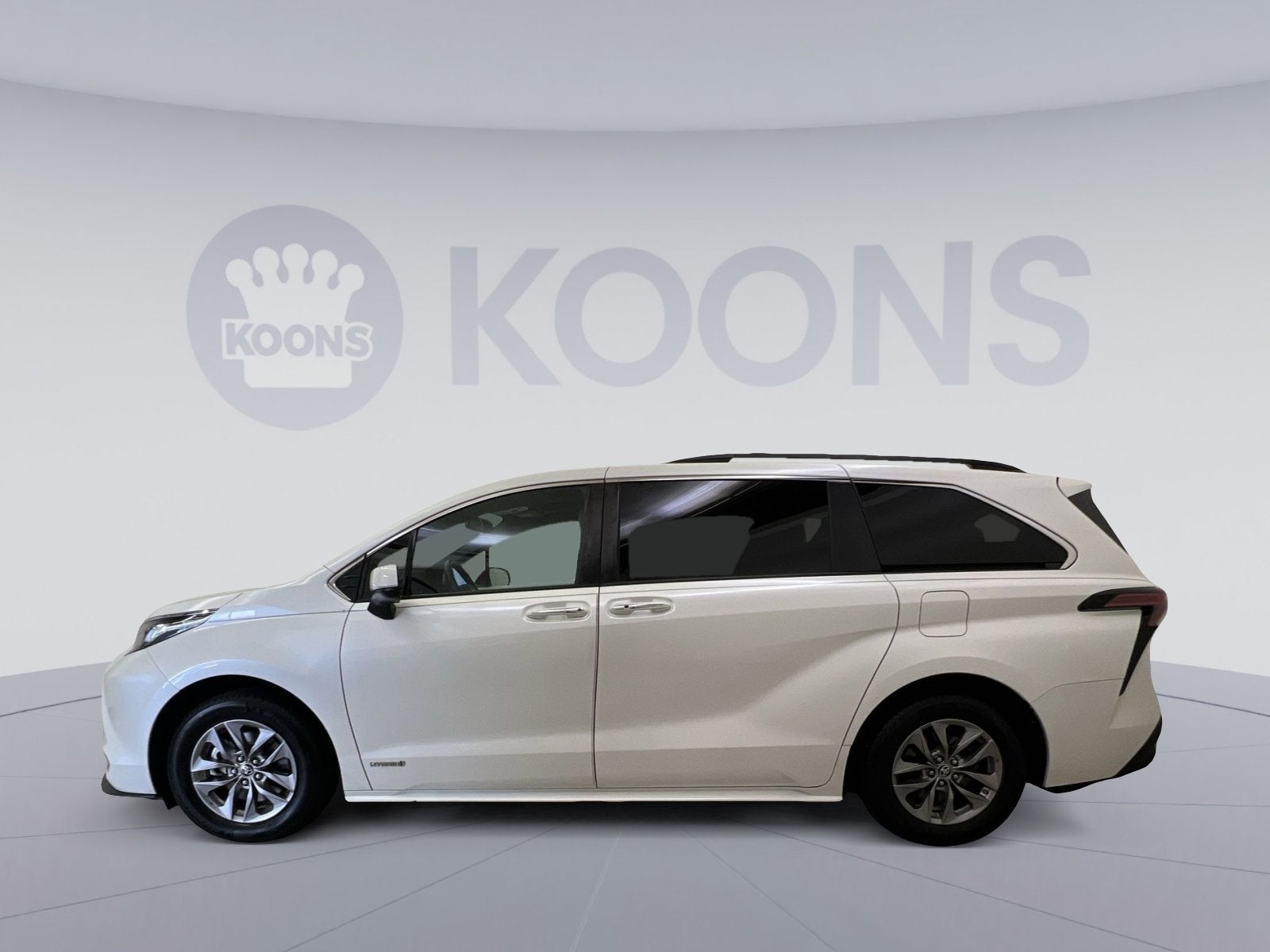 2021 Toyota Sienna XLE