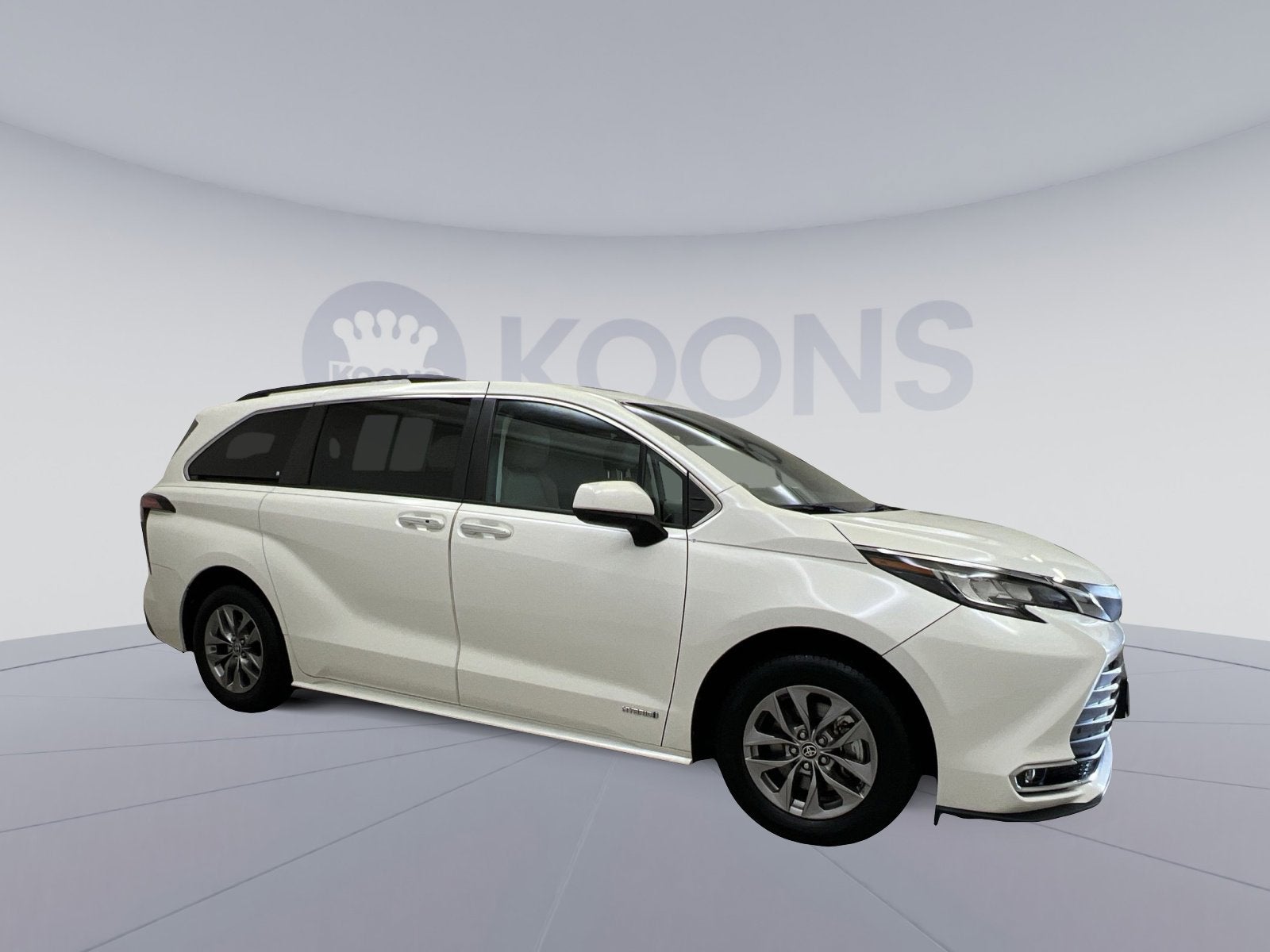 2021 Toyota Sienna XLE