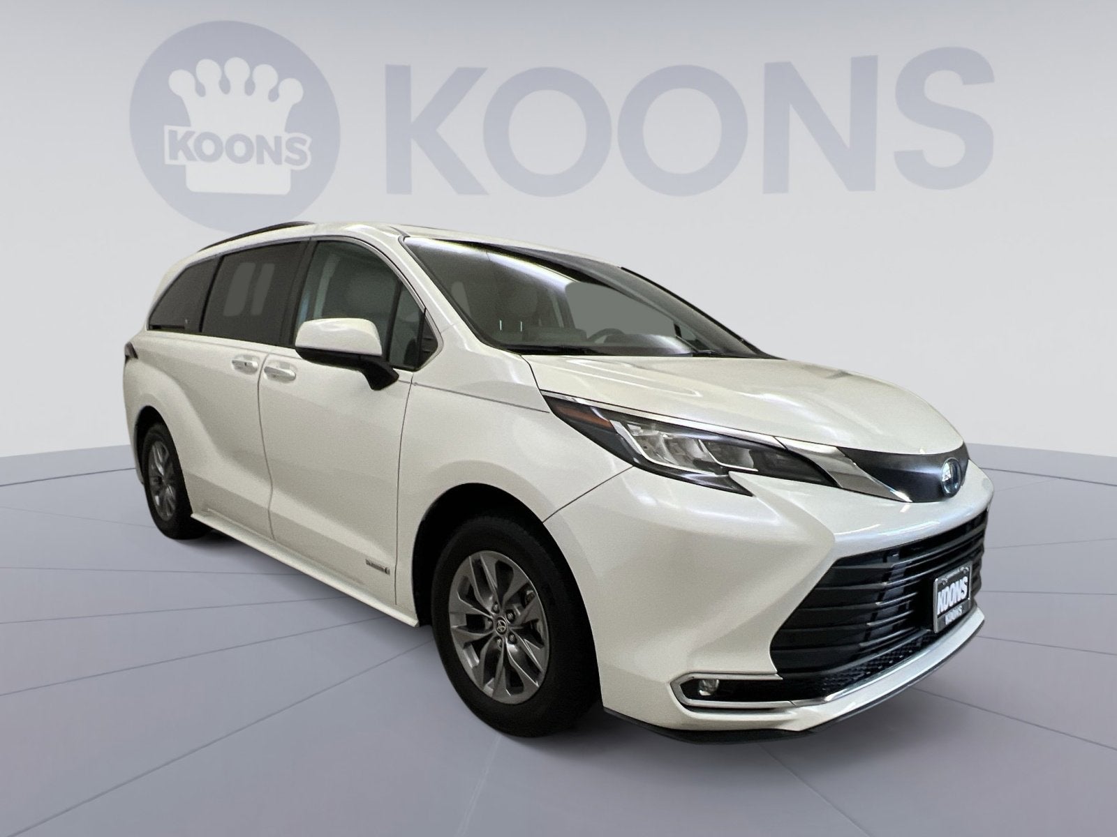 2021 Toyota Sienna XLE