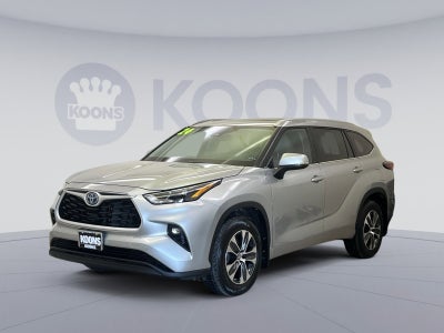 2024 Toyota Highlander Hybrid XLE