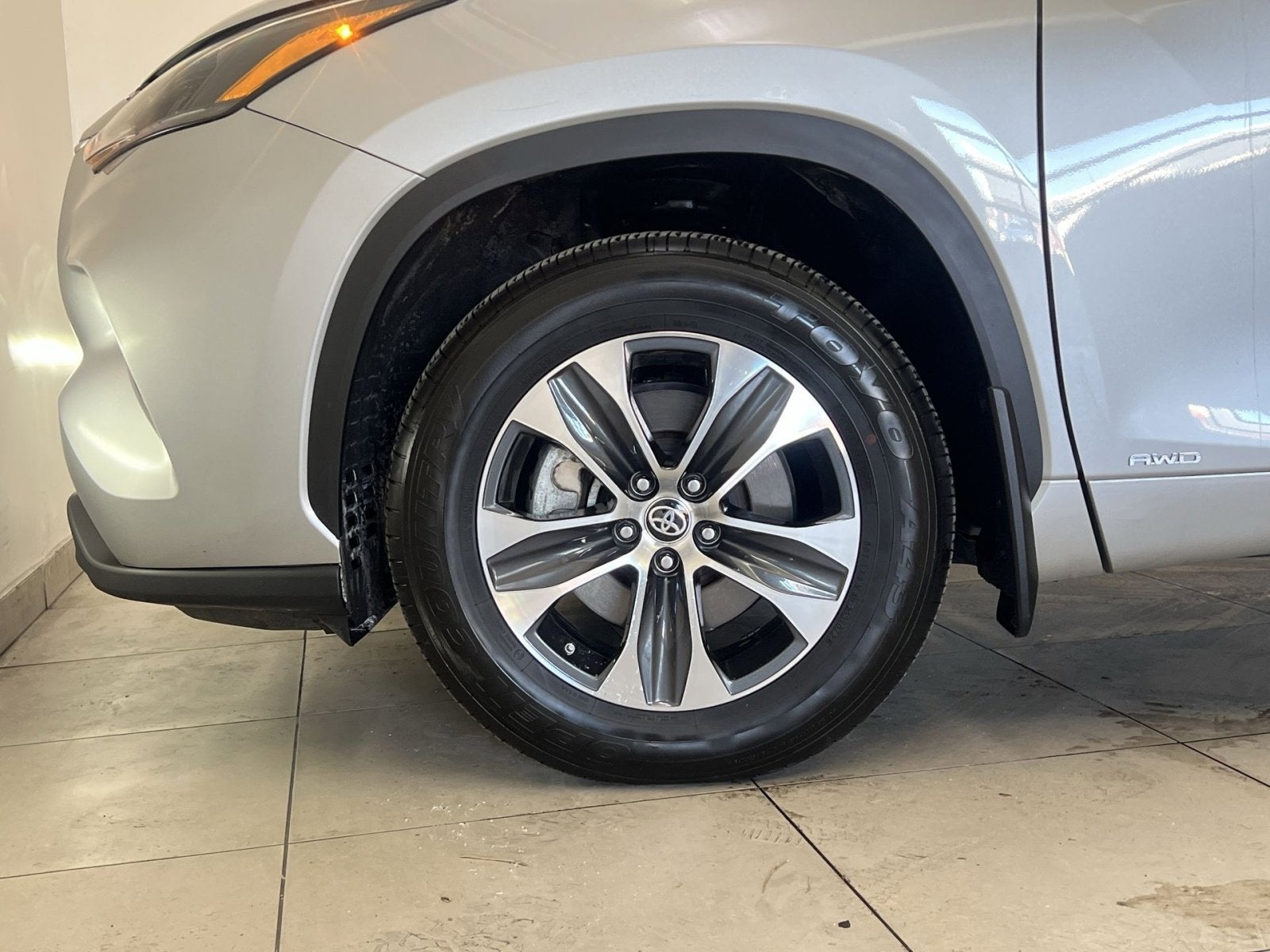 2024 Toyota Highlander Hybrid XLE