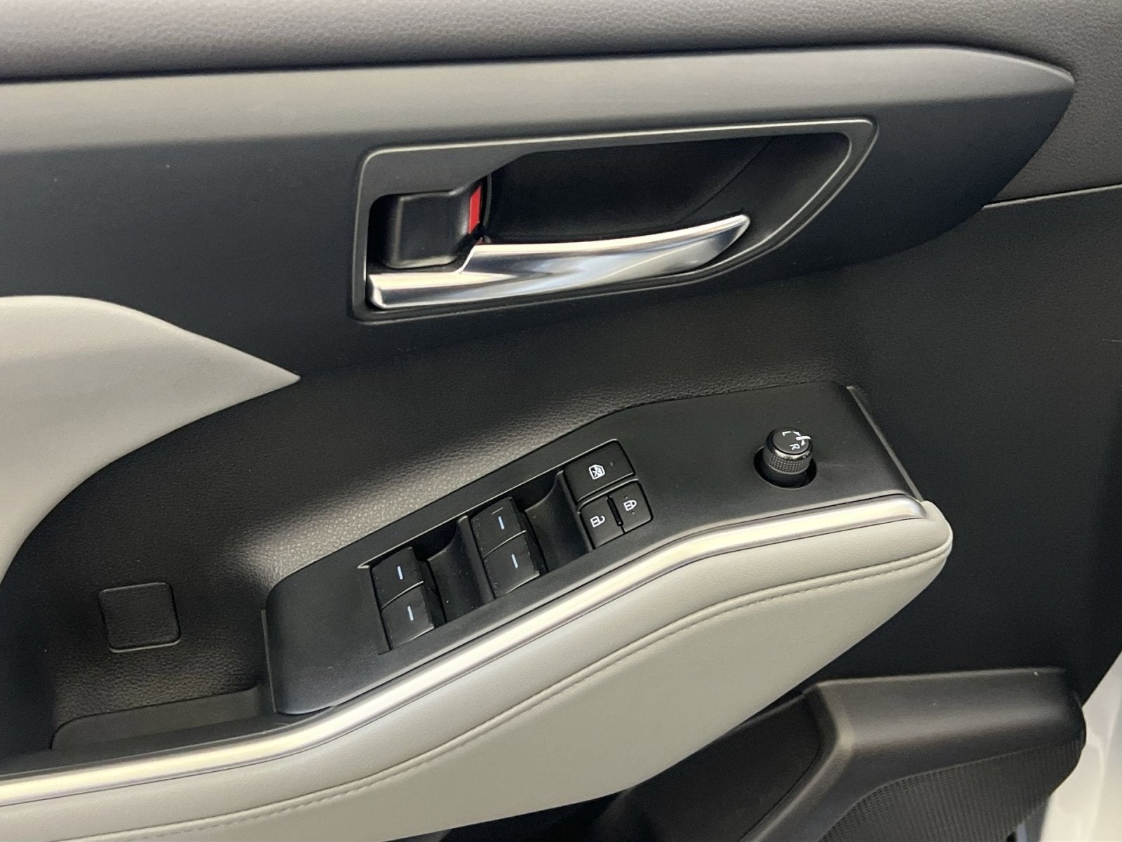 2024 Toyota Highlander Hybrid XLE