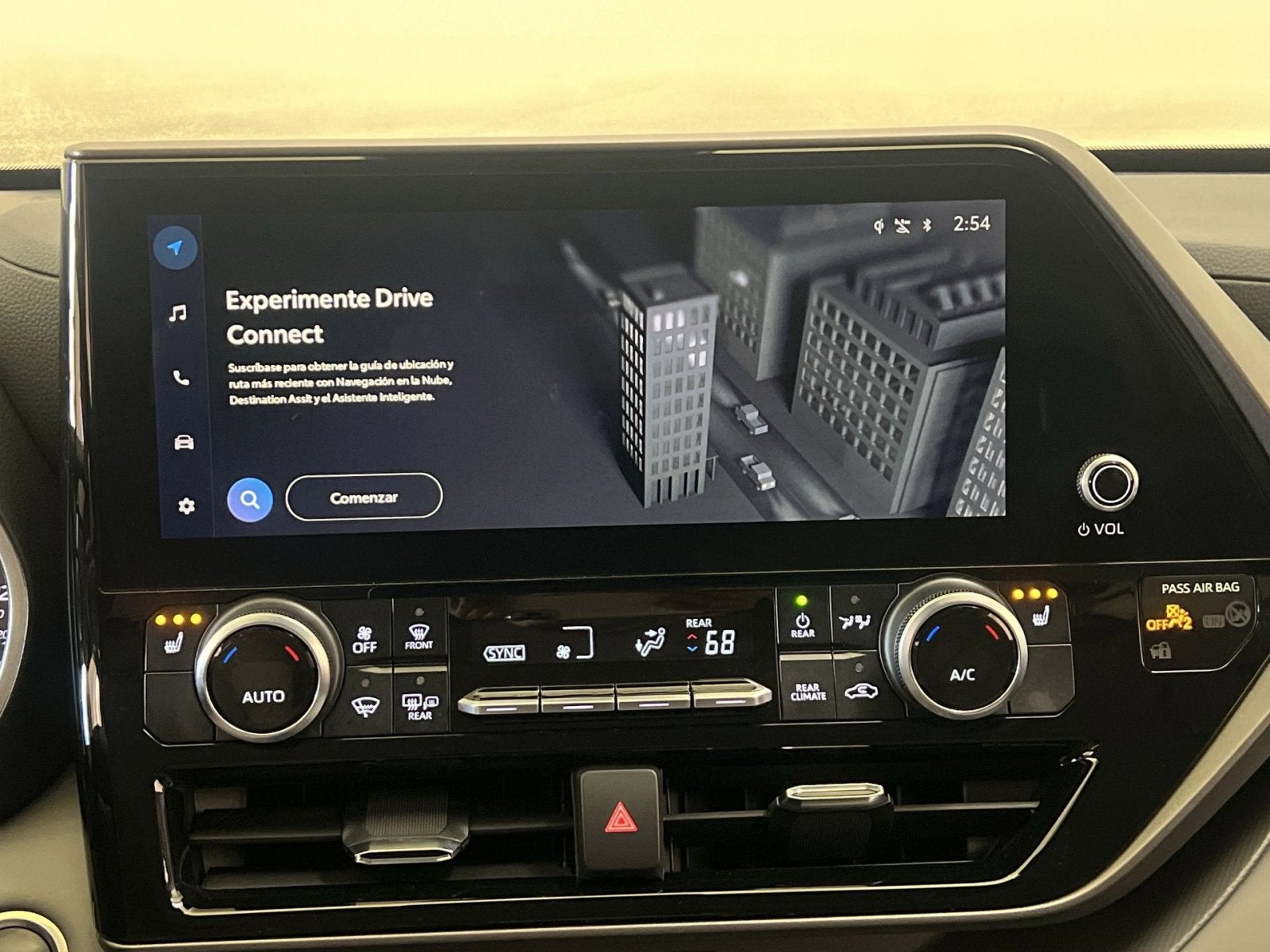 2024 Toyota Highlander Hybrid XLE