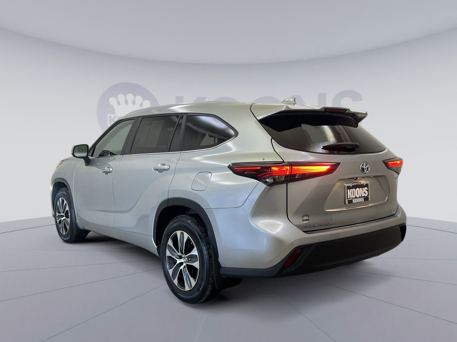 2024 Toyota Highlander Hybrid XLE