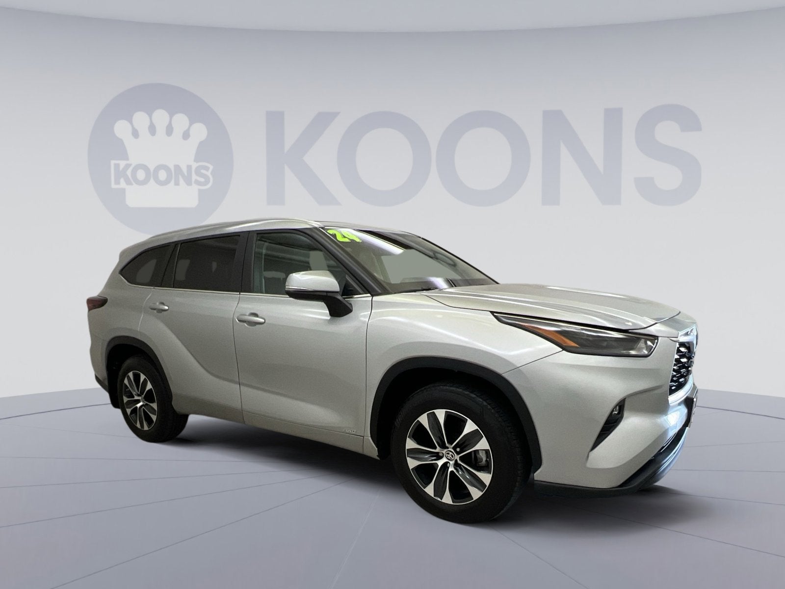 2024 Toyota Highlander Hybrid XLE
