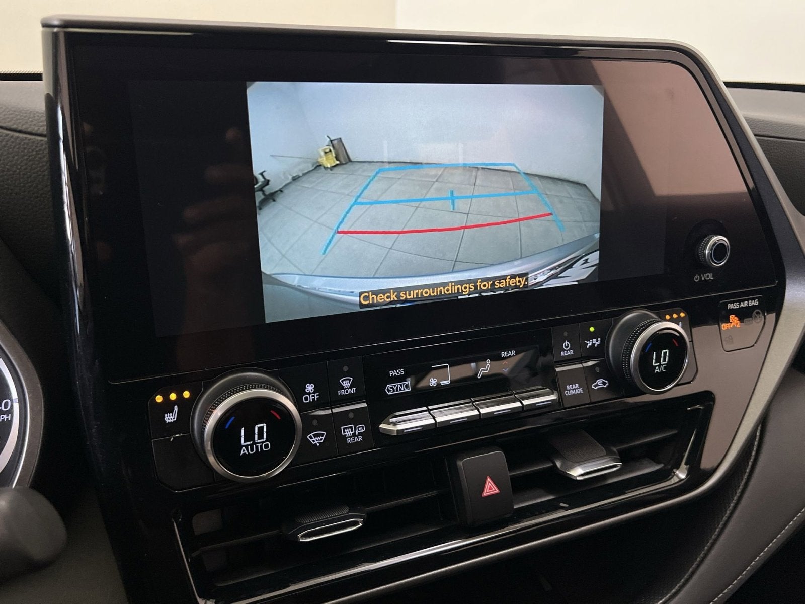 2024 Toyota Highlander Hybrid XLE