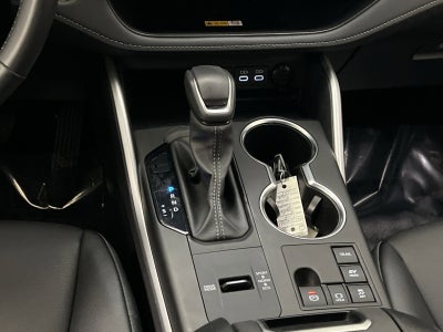 2024 Toyota Highlander Hybrid XLE