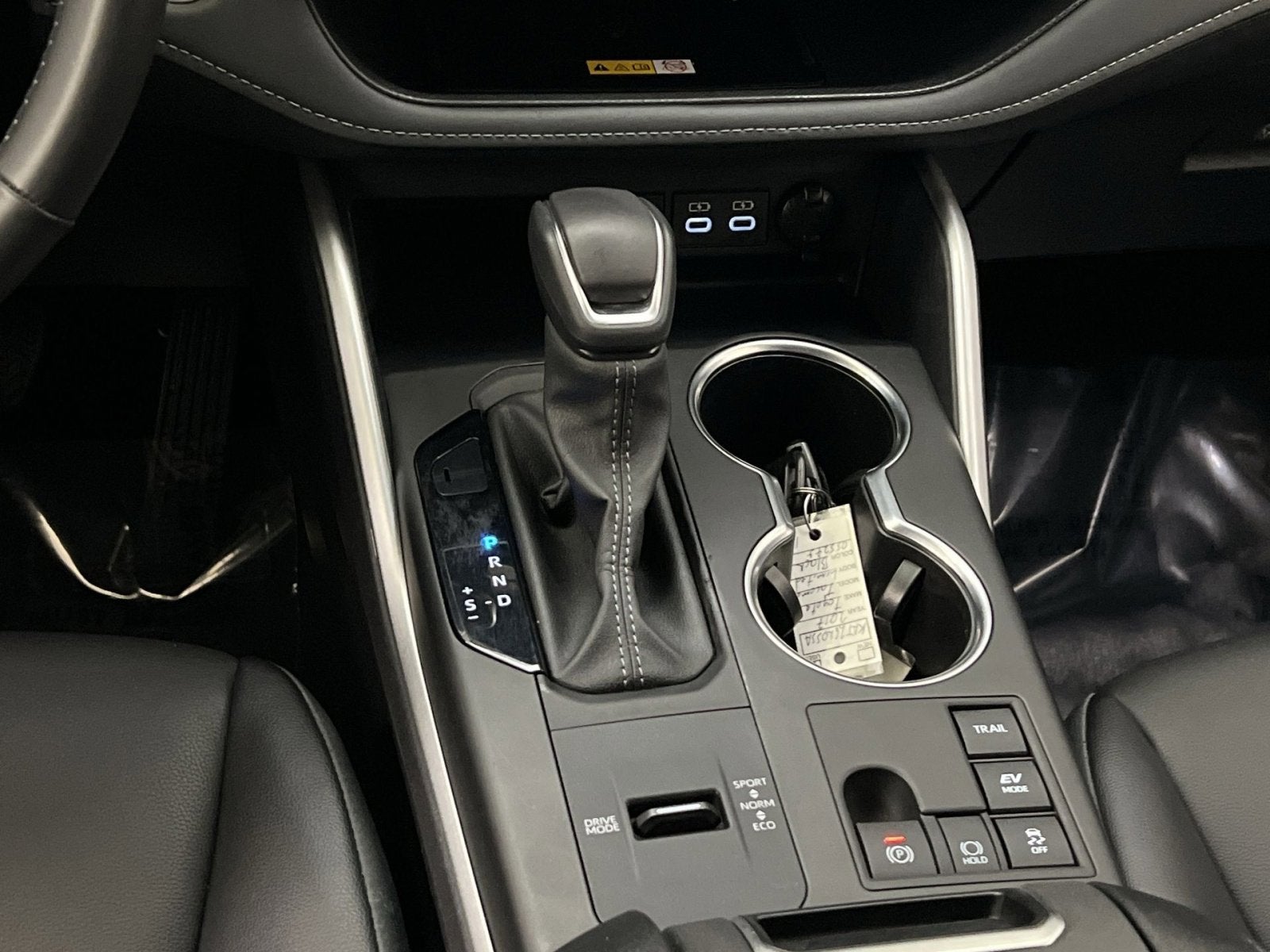 2024 Toyota Highlander Hybrid XLE