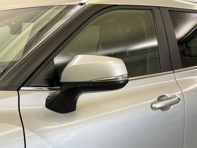 2024 Toyota Highlander Hybrid XLE