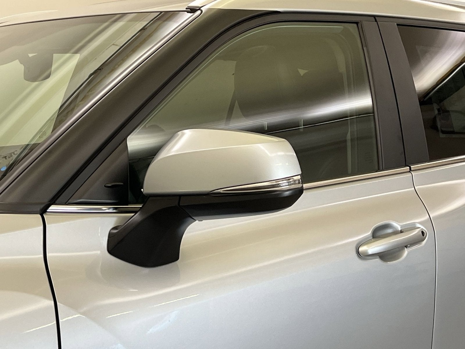 2024 Toyota Highlander Hybrid XLE