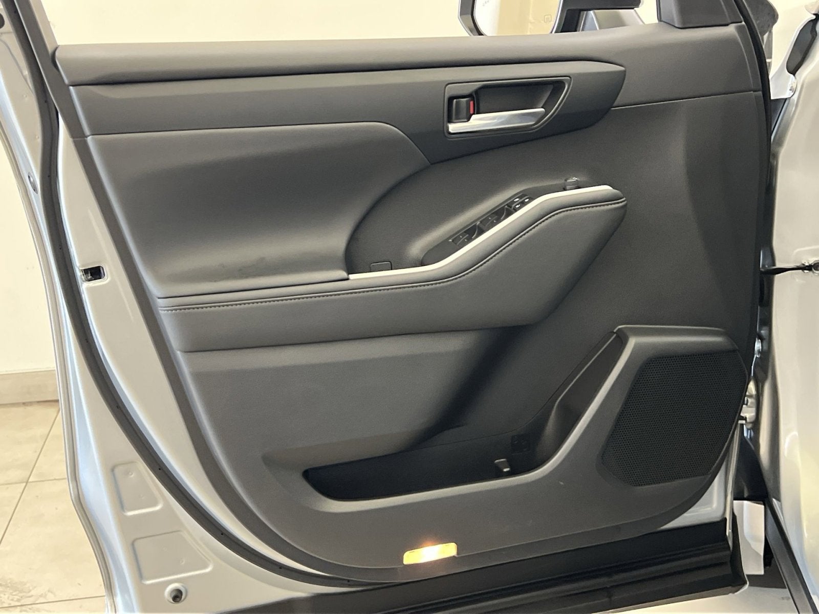 2024 Toyota Highlander Hybrid XLE
