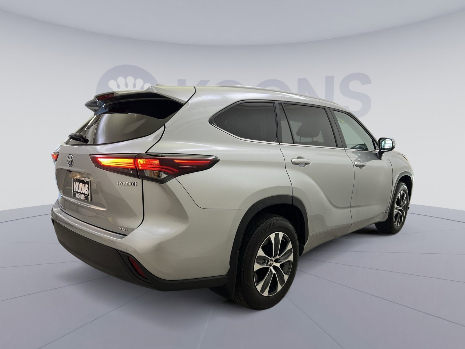 2024 Toyota Highlander Hybrid XLE