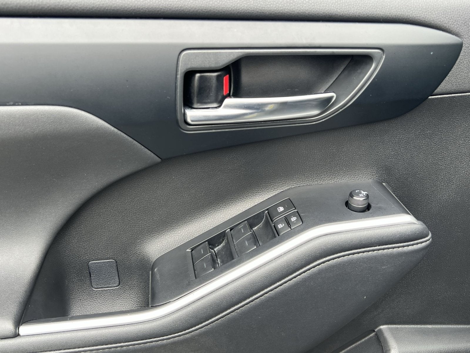 2024 Toyota Highlander Hybrid XLE