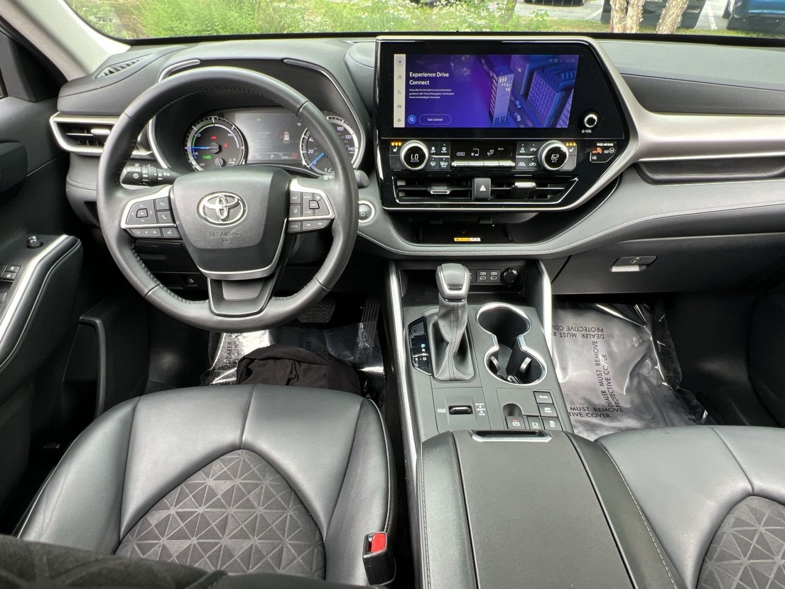 2024 Toyota Highlander Hybrid XLE