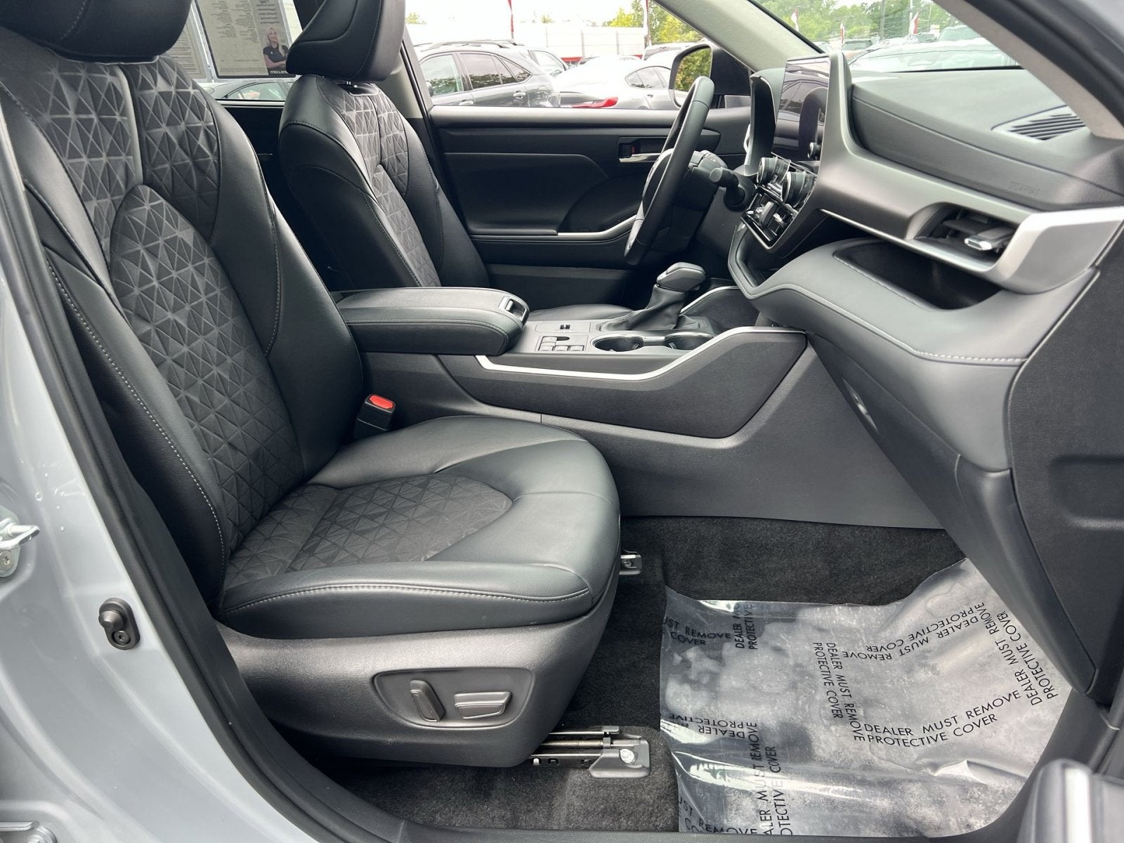 2024 Toyota Highlander Hybrid XLE