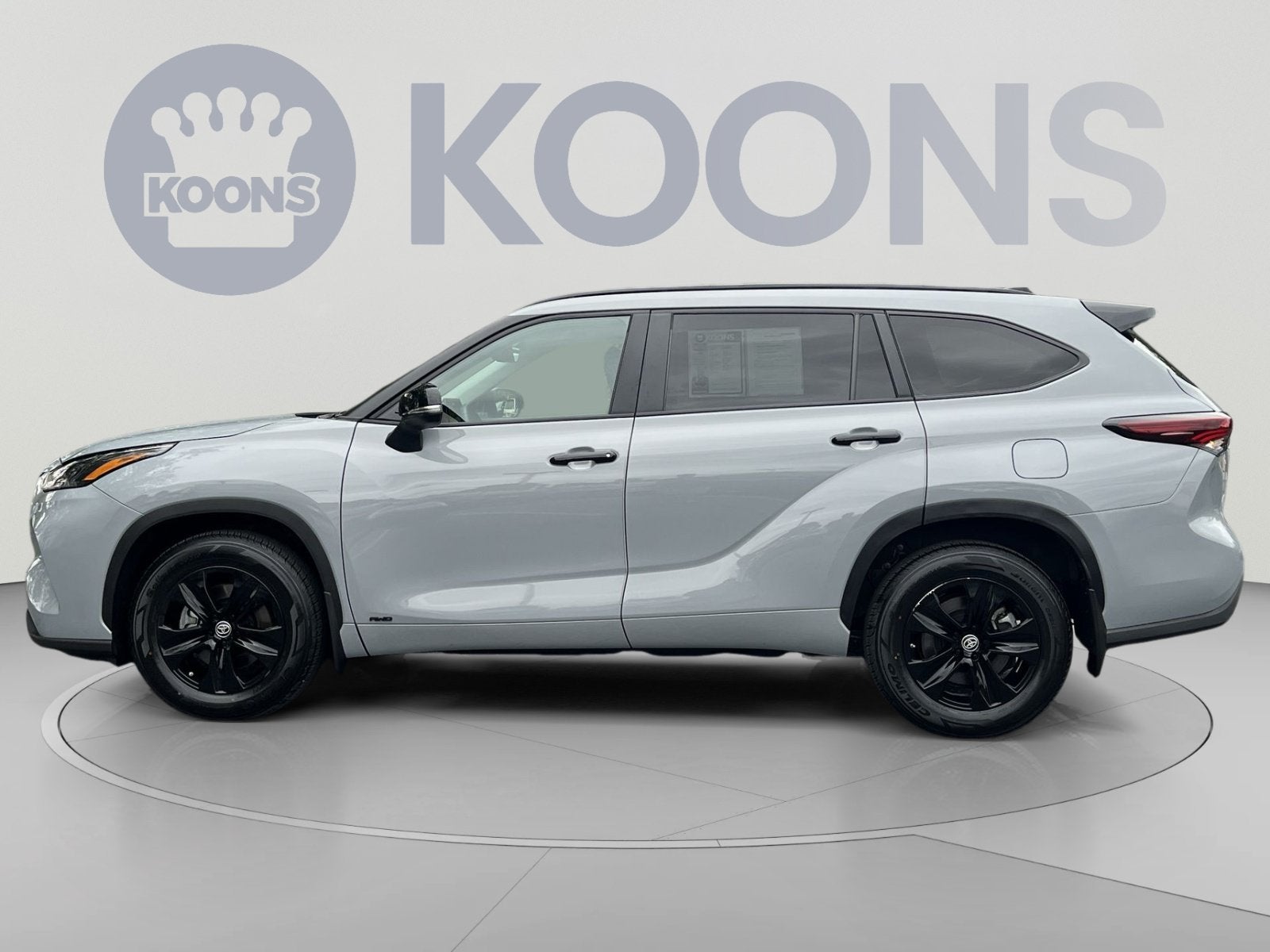2024 Toyota Highlander Hybrid XLE