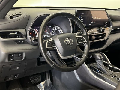 2023 Toyota Highlander XSE