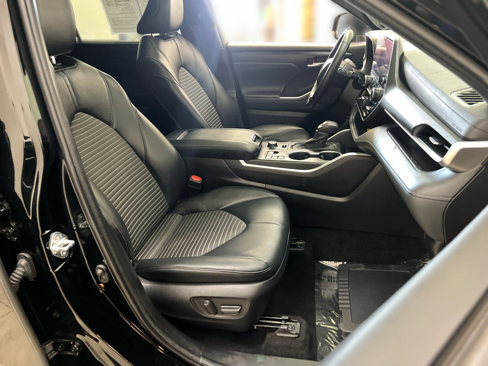 2023 Toyota Highlander XSE