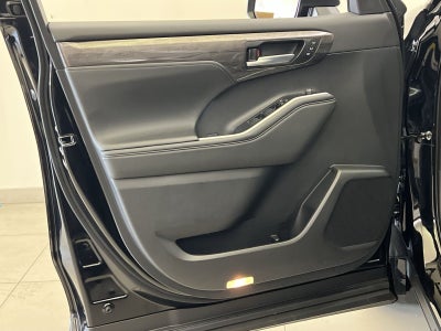 2026 Toyota Highlander Limited