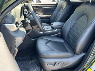 2024 Toyota Highlander XLE