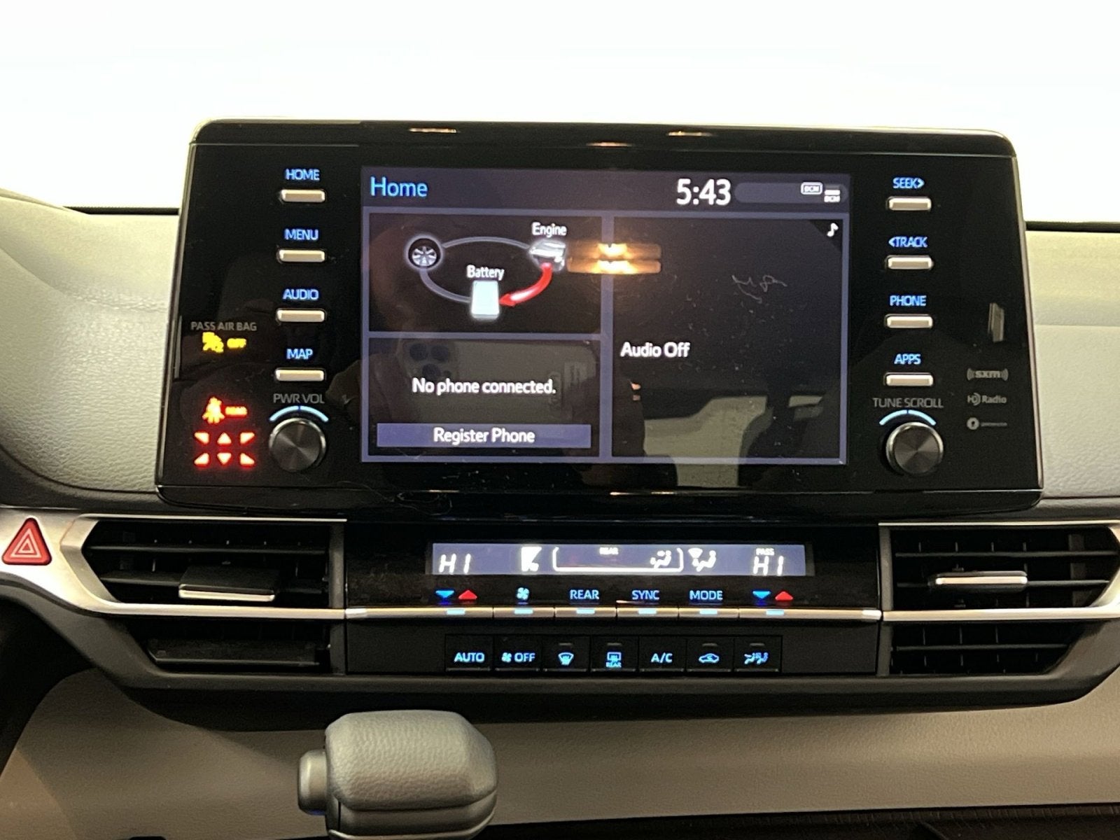 2024 Toyota Sienna LE