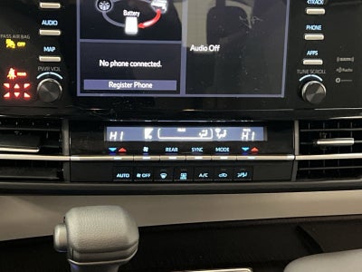 2024 Toyota Sienna LE