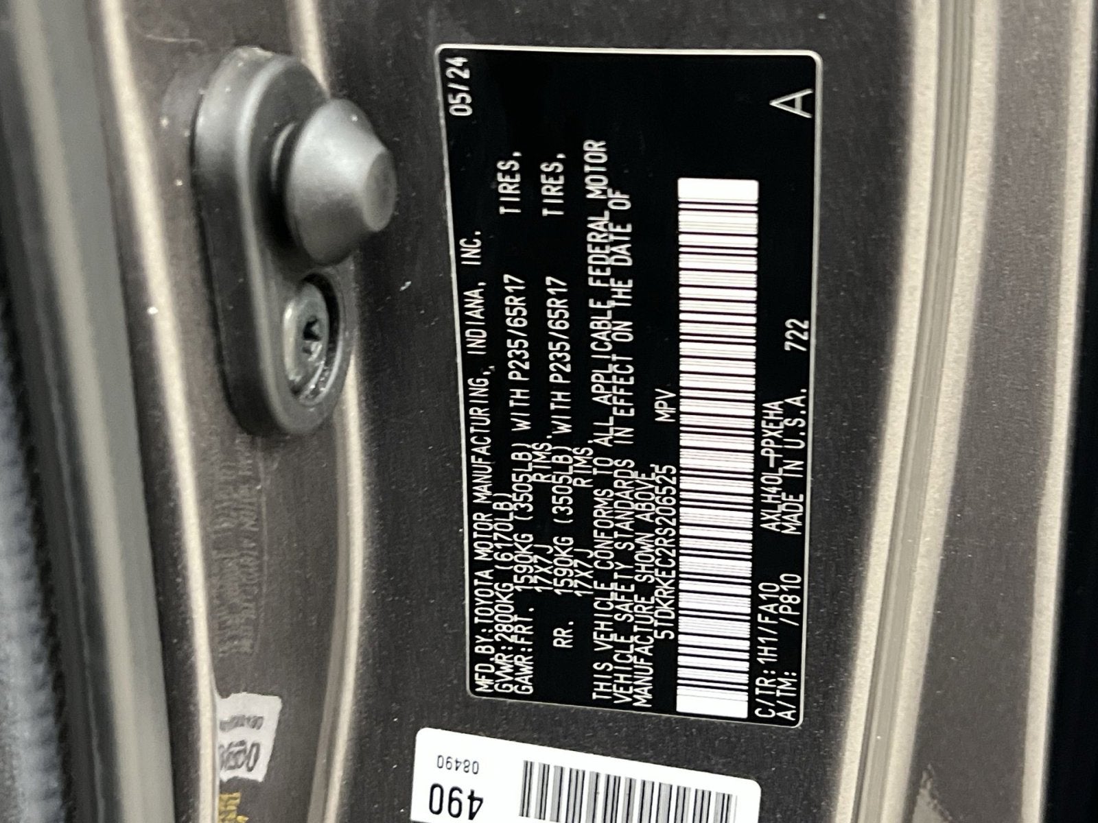 2024 Toyota Sienna LE