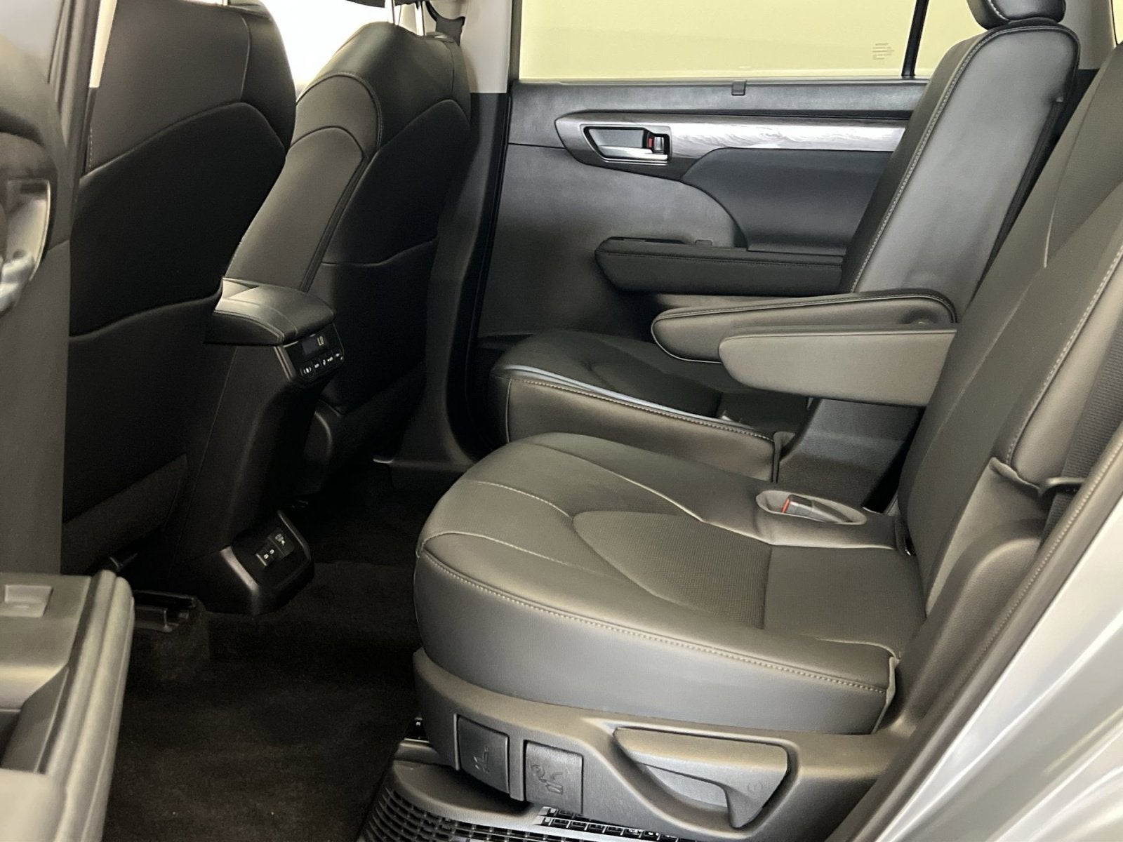 2023 Toyota Highlander Hybrid Limited