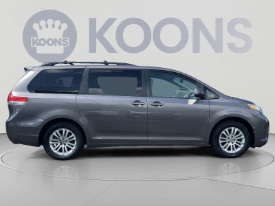 2011 Toyota Sienna XLE