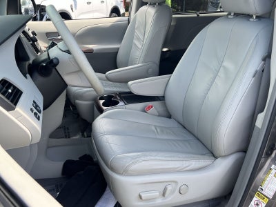 2011 Toyota Sienna XLE