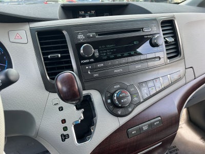 2011 Toyota Sienna XLE