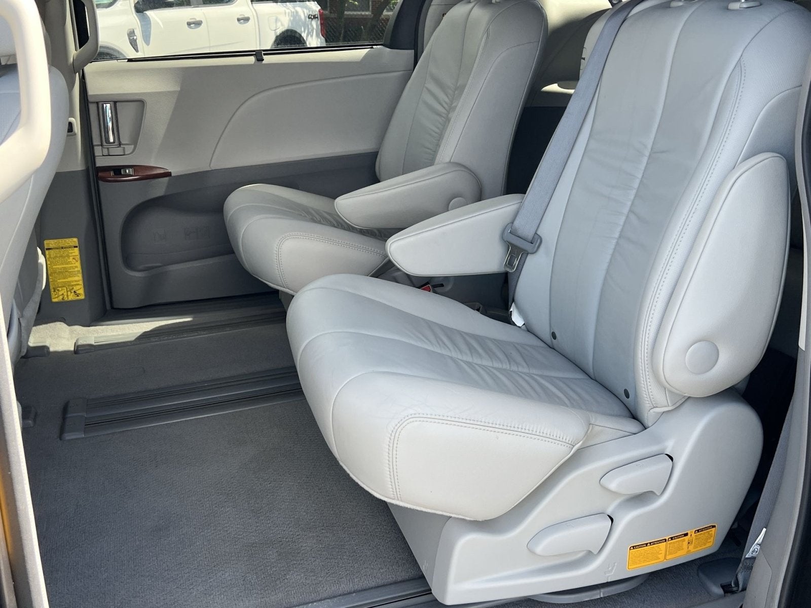 2011 Toyota Sienna XLE