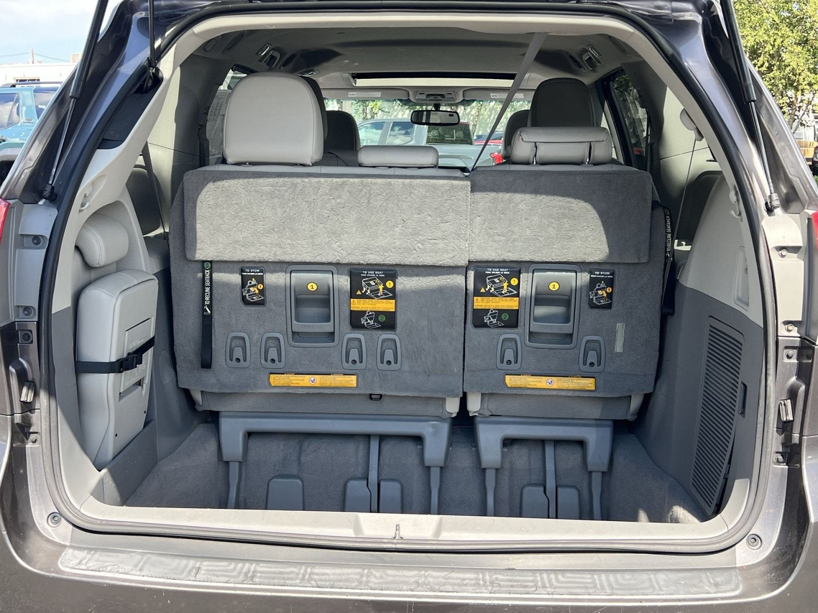 2011 Toyota Sienna XLE