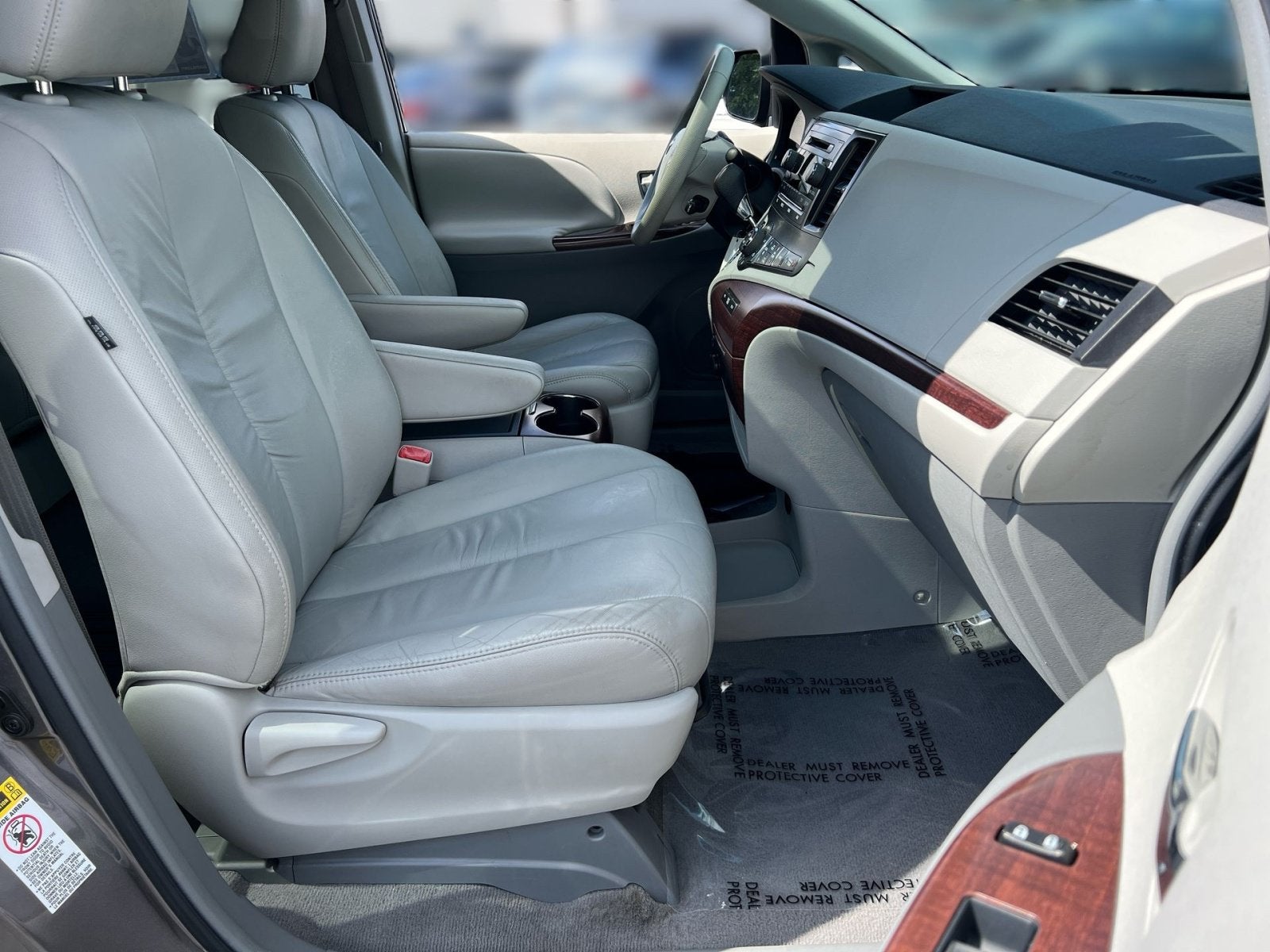 2011 Toyota Sienna XLE