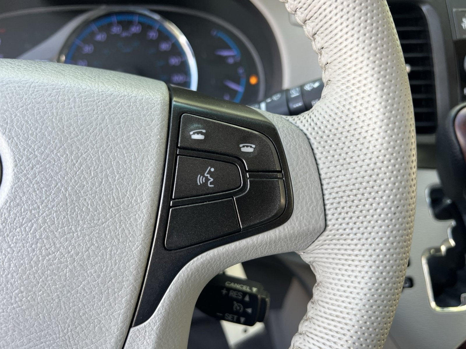 2011 Toyota Sienna XLE