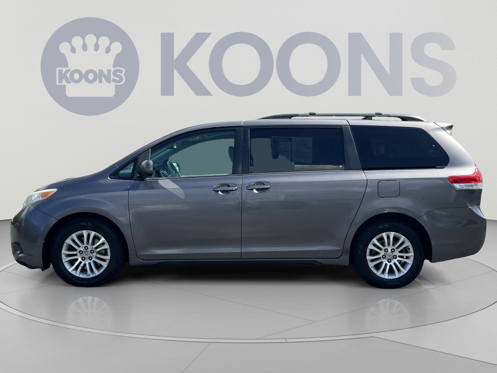 2011 Toyota Sienna XLE