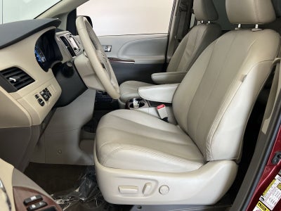 2014 Toyota Sienna XLE