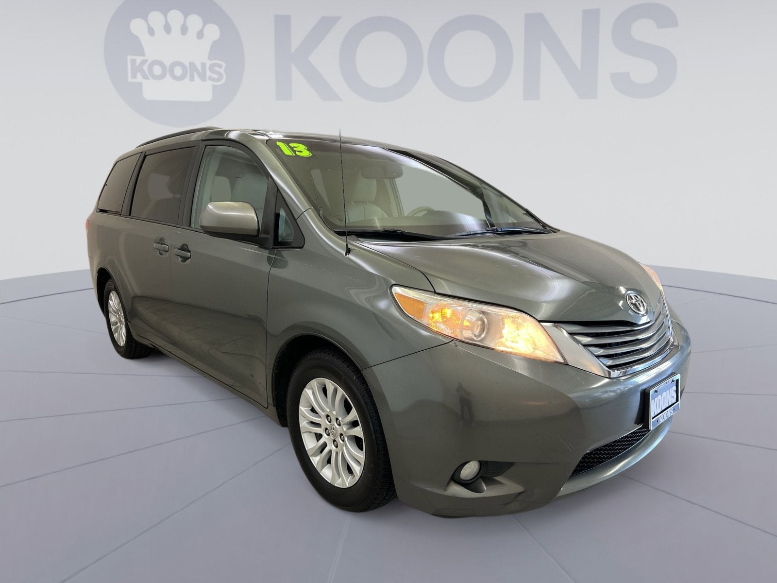 2013 Toyota Sienna XLE