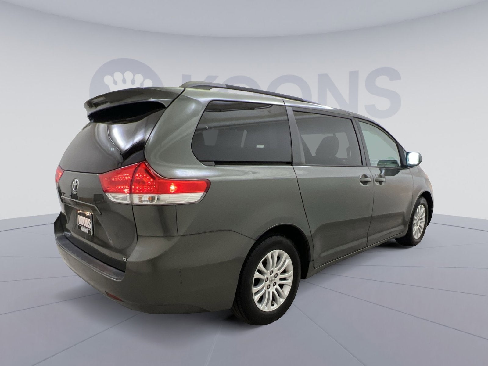 2013 Toyota Sienna XLE