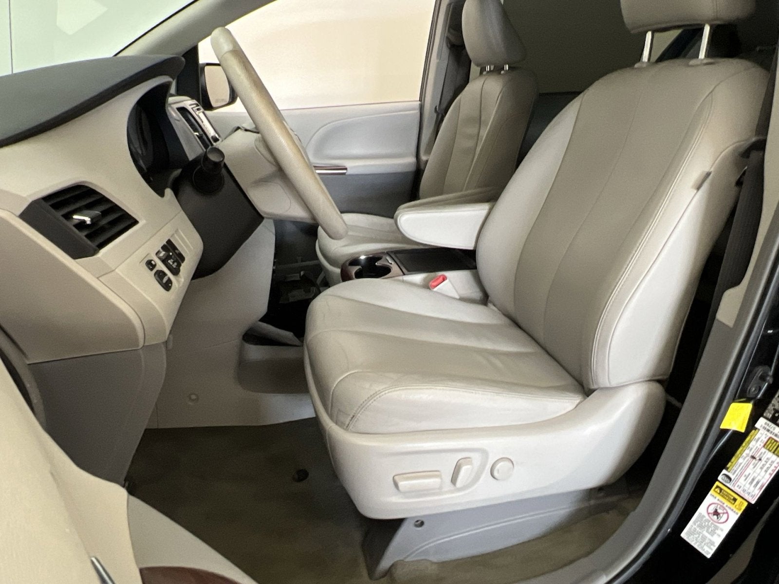 2013 Toyota Sienna XLE