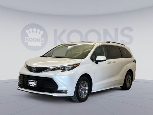 2024 Toyota Sienna XLE