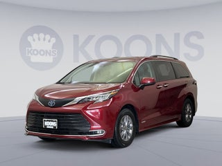 2021 Toyota Sienna XLE