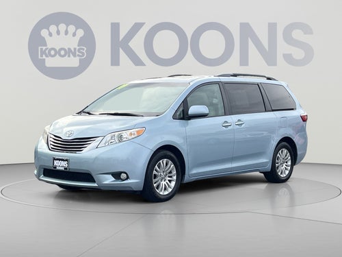 2017 Toyota Sienna XLE