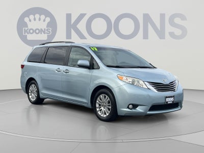 2017 Toyota Sienna XLE