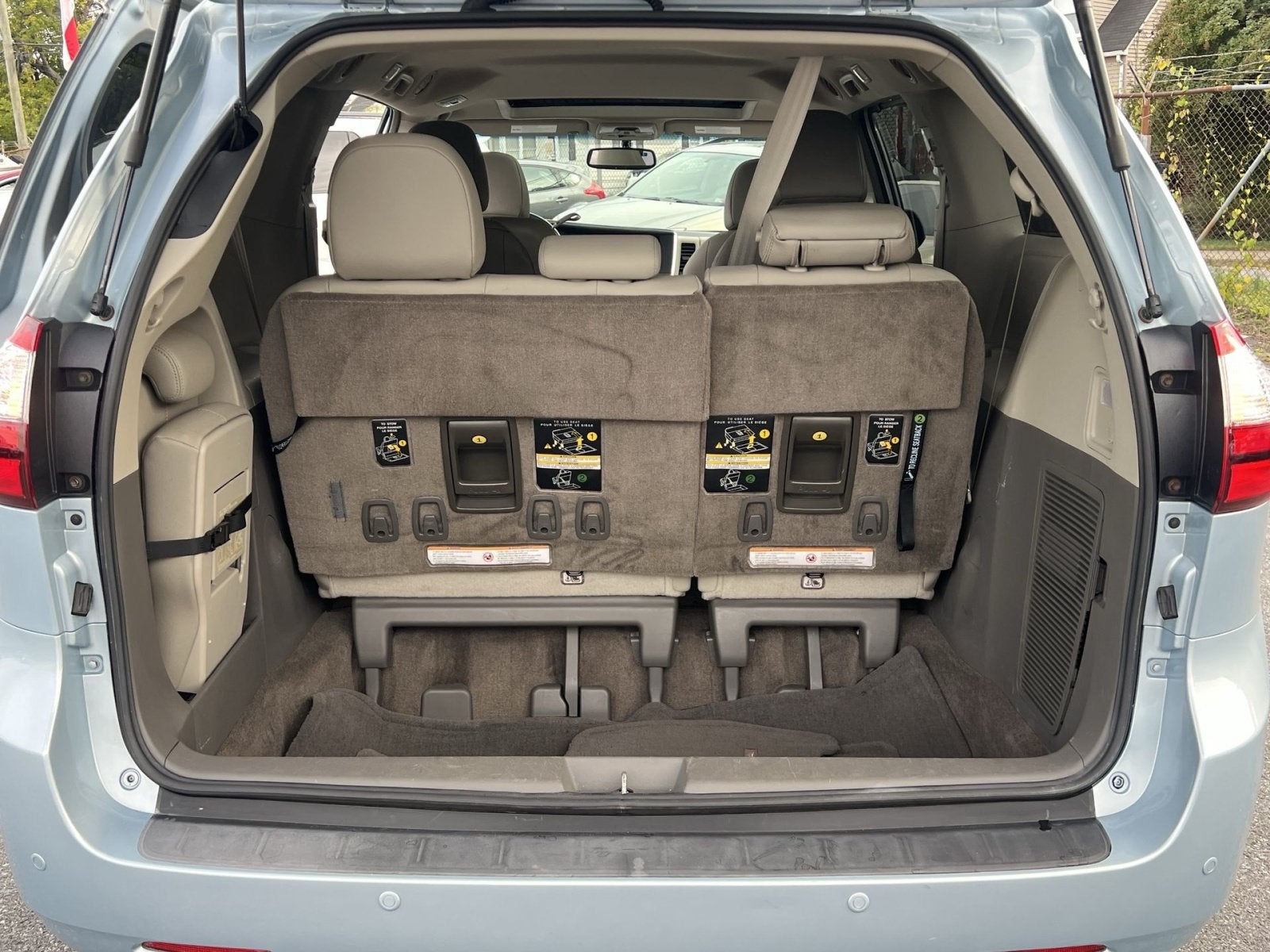 2017 Toyota Sienna XLE