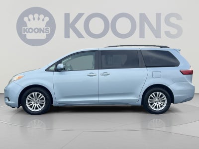 2017 Toyota Sienna XLE